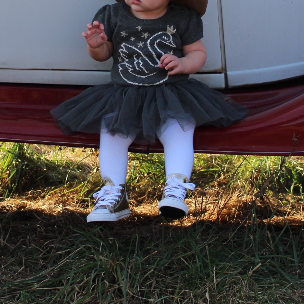 Sweater tutu dress with swan 12-18m